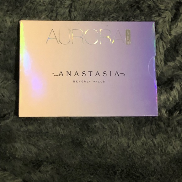 ANASTASIA BEVERLY HILLS Aurora Glow Kit - Picture 1 of 4